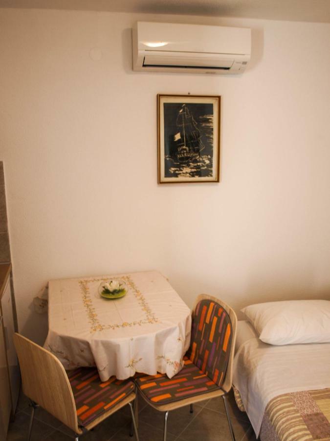 House Nataniel In Omis Near Sea Apartment Ngoại thất bức ảnh