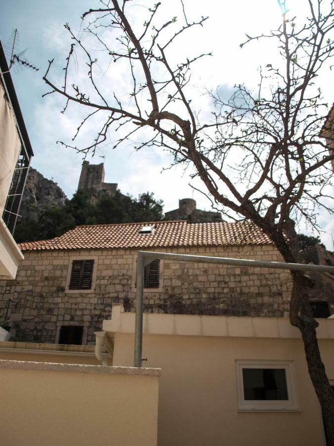 House Nataniel In Omis Near Sea Apartment Ngoại thất bức ảnh