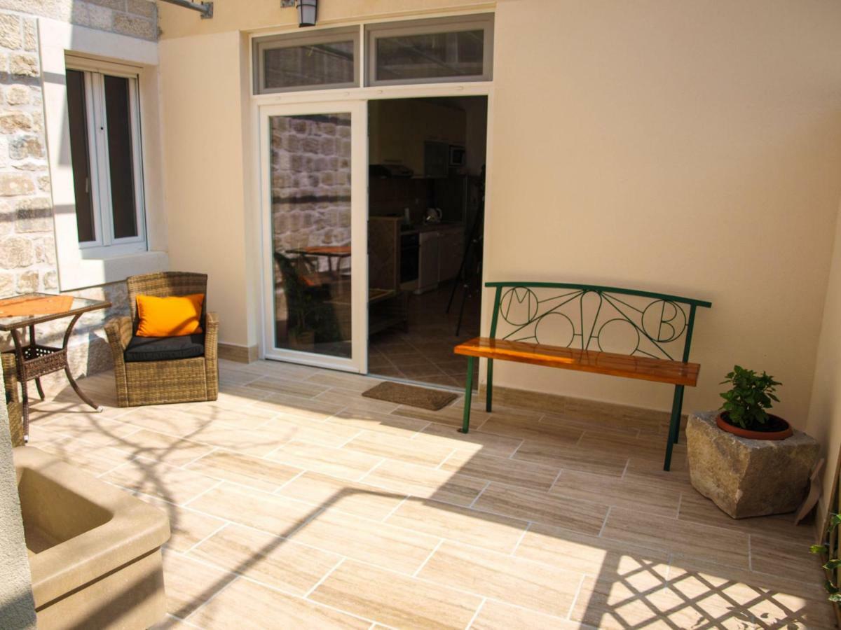 House Nataniel In Omis Near Sea Apartment Ngoại thất bức ảnh