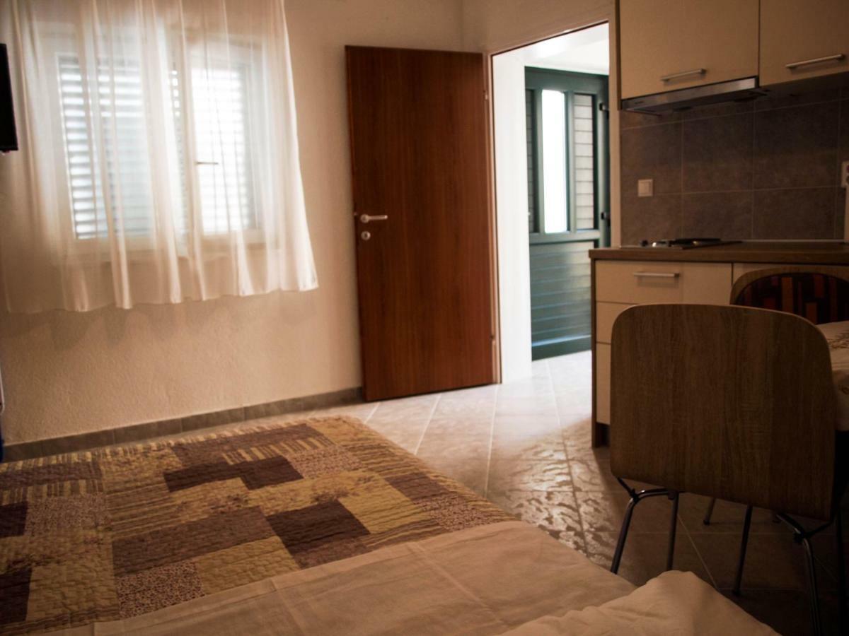 House Nataniel In Omis Near Sea Apartment Ngoại thất bức ảnh