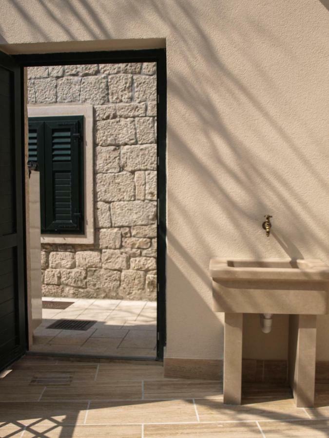House Nataniel In Omis Near Sea Apartment Ngoại thất bức ảnh