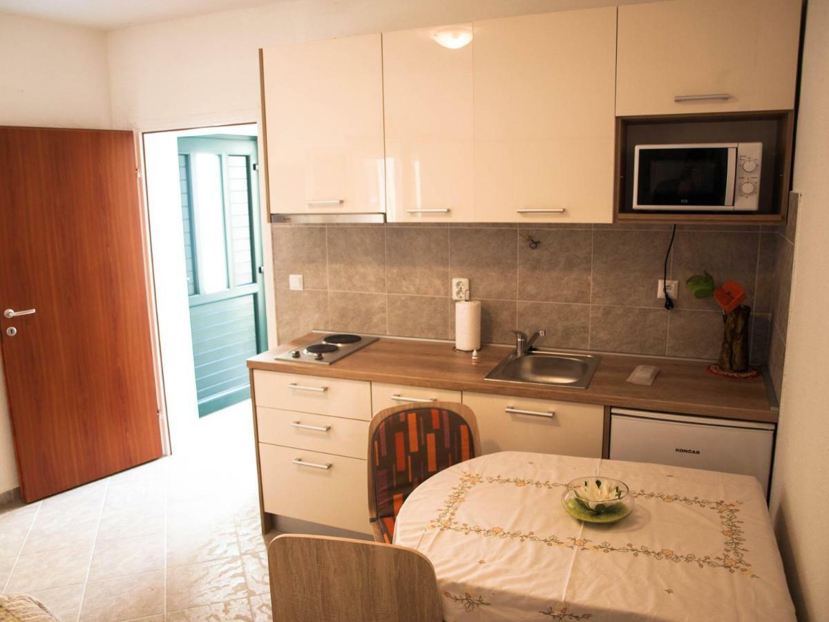 House Nataniel In Omis Near Sea Apartment Ngoại thất bức ảnh